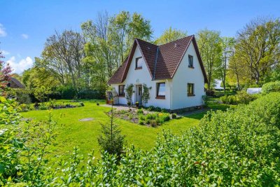 Charmante Oase nahe der Eider – ruhig gelegenes EFH mit Gartenparadies und evtl. Anbaupotenzial