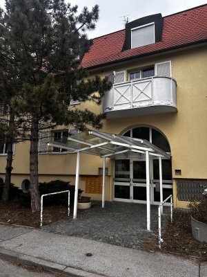 1 - Zimmer Neubau Wohnung mit Balkon