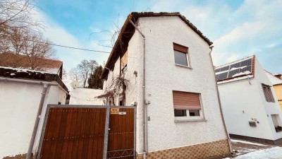 Kernsanierungsbedürftiges EFH am Ortsrand von Pfeddersheim