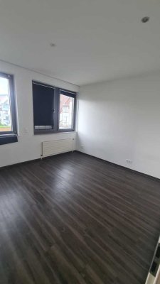 MODERNES WG-ZIMMER | 5ER WG | FITNESSSTUDIO