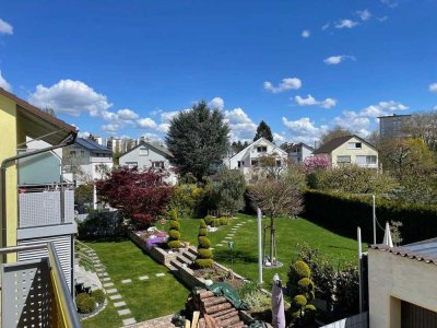 Lichtdurchflutet Dreizimmerwohnung mit zwei Balkonen