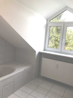 Stilvolle 2-Raum-Dachgeschosswohnung mit gehobener Innenausstattung in Gilching