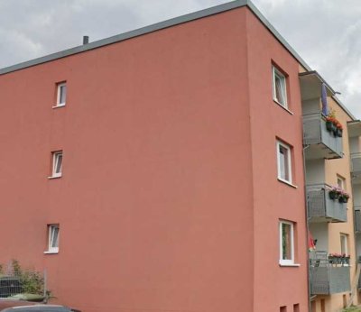 Stilvolle, gepflegte 1,5-Zimmer-Dachgeschosswohnung mit geh. Innenausstattung mit Balkon und EBK