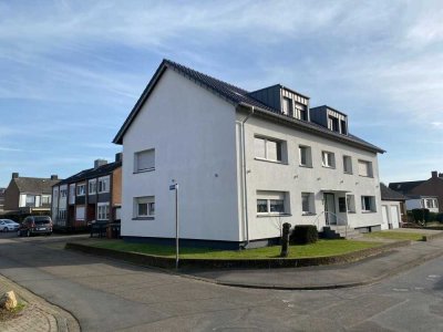 Freundliche und sanierte 3-Raum-Wohnung mit gehobener Innenausstattung in Kleve-Materborn