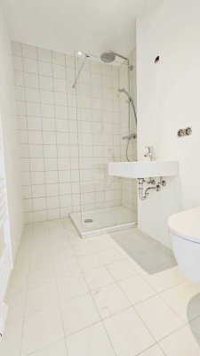 Kernsaniert - helle 2-Zimmer-Wohnung in Bornheim-Walberberg