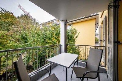MÖBLIERT: Helle 4 Zimmer Wohnung mit Balkon in einer ruhigen Wohnanlage