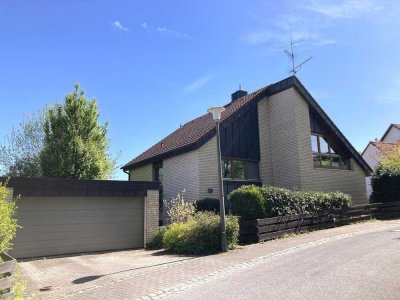 PROVISIONSFREI: 5-Raum-Architektenhaus + Einliegerwohnung: Natur trifft auf perfekte Anbindung