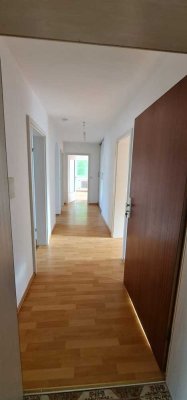Freundliche 4-Zimmer-Wohnung mit Balkon in Mühldorf am Inn