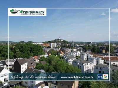 Siegburg-Brückberg:  Reihenhaus mit zwei Wohnungen in bevorzugter Wohnlage mit Michaelsbergblick