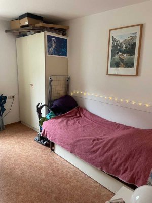 Möbliertes 1-Zi-Apartment in zentraler und doch ruhiger Lage