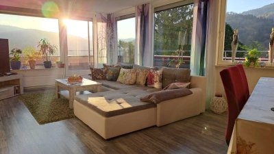 Stilvolle, gepflegte 4-Zimmer-Penthouse-Wohnung mit Wintergarten und Terrassen