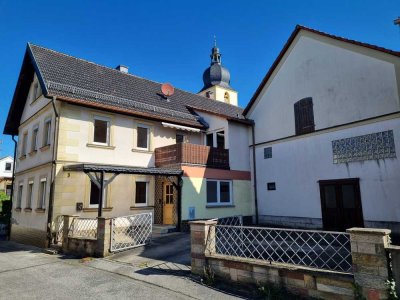 Modernisiertes 1-2 Familien-Wohnhaus mit Nebengebäude, Garage und Garten in zentraler Lage von Rent