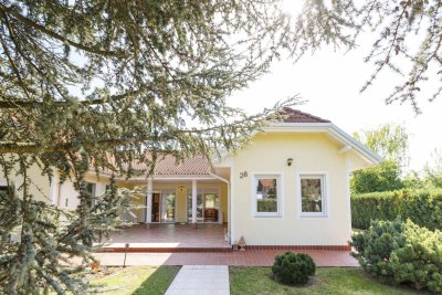 Bungalow mit großem Garten