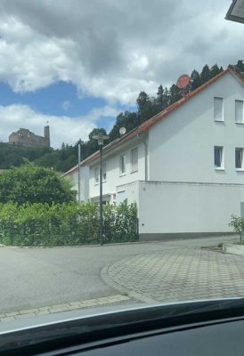 Geräumige, vollst. renovierte 5-Raum-Doppelhaushälfte mit geh. Innenausstattung und EBK in Weinheim