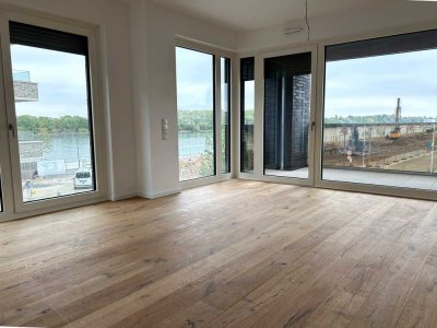 Direkter Rheinblick /  große 2-Zi. Wohnung + gr. Loggia & Balkon - Neubau *AQA*