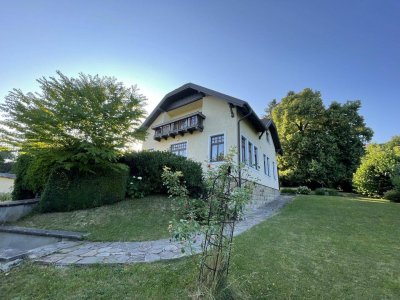 PREISREDUKTION + ALTVILLA + FERNSICHT + SONNIG + schöner GARTEN + PERFEKTE Einteilung!