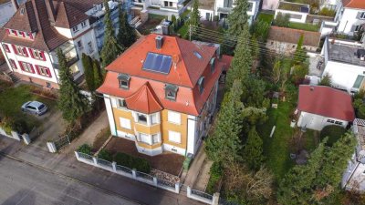 Stilvolle Stadtvilla auf großem Grundstück mit zusätzlicher Bebauungsmöglichkeit in 79183 Waldkirch