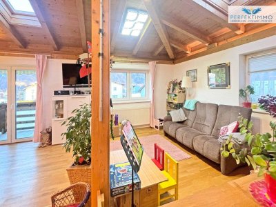 Freundliche, große Maisonette-Wohnung mit 3 TG-Plätzen