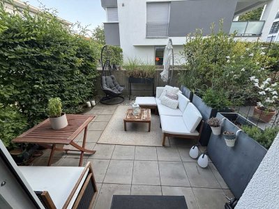 Helle 2-Zimmer-Wohnung mit großer Terrasse in Stuttgart-Nord – Einbauküche, Stellplatz & ruhige Lage