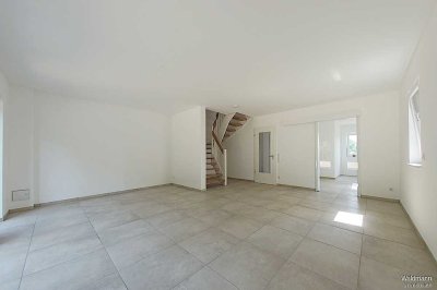 BEFRISTET bis 12/26: Reihenendhaus mit Havelblick und großem Garten.