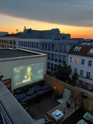 Wohnen über den Dächern von Charlottenburg – komplett renovierte 2-Zimmer-Wohnung mit Dachterrasse