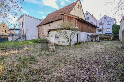 ATIK: Einfamilienhaus auf großem Grundstück mit Erweiterungsmöglichkeiten