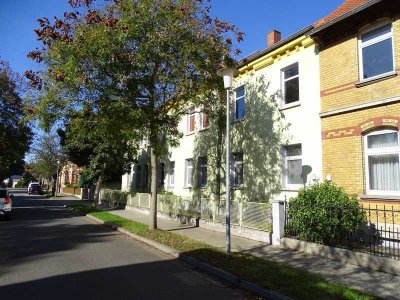 Königslutter * Sanierte 4-Zimmer EG-Mietwohnung Nähe City * Bezugsfrei in Kürze