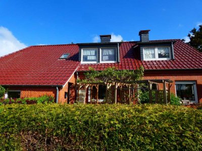 Preiswerte 6-Zimmer-Wohnung in Ihlow , OT Westerende Holzloog