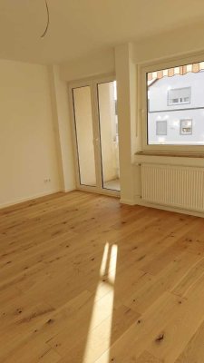 3-Zimmer-Wohnung mit Balkon in Markt Schwaben - WG geeignet