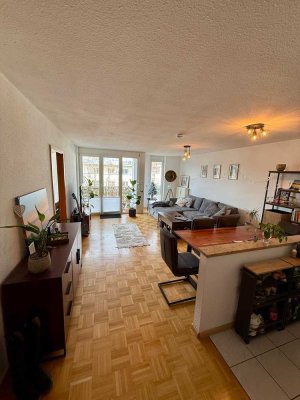 Sehr schöne, neuwertige 2-Zimmer-Wohnung mit Balkon und Einbauküche in Grenzach-Wyhlen