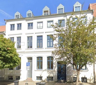 Frisch renovierte 2-Zimmer-Wohnung in der Altstadt von Wismar - zentrale Lage am Marktplatz