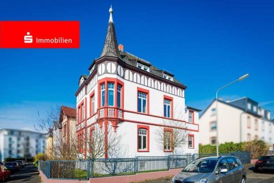 Frankfurt-Preungesheim: Stilvolles freistehendes Einfamilienhaus mit einer sehr guten Ausstattung!