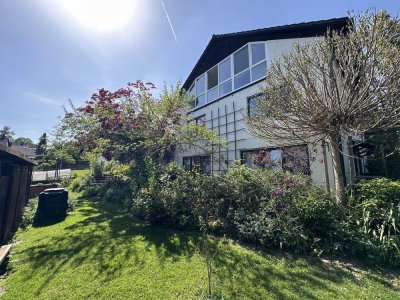 Helle 2,5-Zimmer EG-Wohnung mit großer Terrasse in Holzschwang