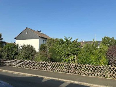 PROVISIONSFREI! Einfamilienhaus mit großem Garten