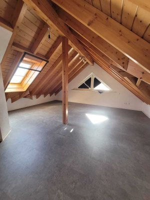 Vollständig renovierte 3,5-Zimmer-Maisonette-Wohnung mit Balkon in Ilsfeld