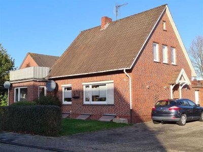 ''RESERVIERT'''   Einfamilienhaus mit separater Ein-Raum-Wohnung in Varel