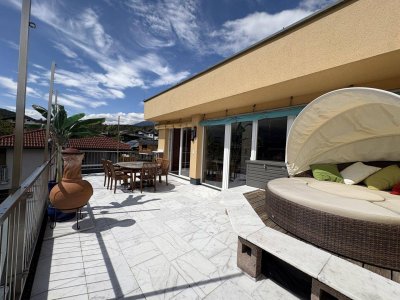 Dachgeschosswohnung in Telfs: Stilvoll leben mit Terrasse und Garage!