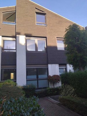 Zentral gelegene 4- Zimmer Wohnung in Mettmann-Süd