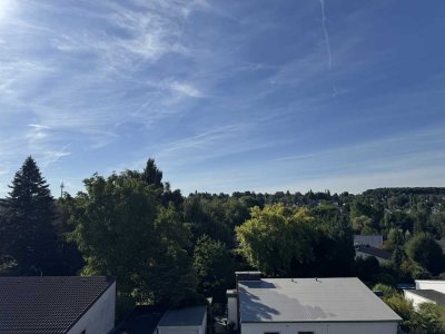 Helle 3-Zimmer-Dachgeschosswohnung mit Balkon und Blick ins Grüne in Dortmund-Berghofen