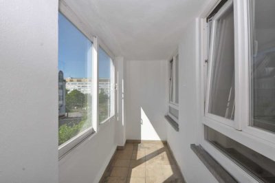 Gemütliche 2-Zi-Wohnung mit Loggia im 3.OG, 60 qm, KA-Südweststadt