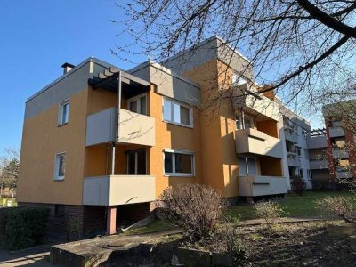 Stilvolle 2-Zimmer Wohnung im Hochparterre mit Süd-Loggia, Einbauküche und PKW-Stellplatz