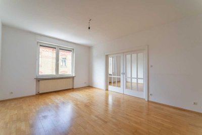 Attraktive 4 ZKB Altbauwohnung in KO-Pfaffendorf
