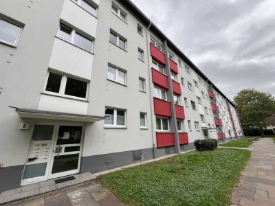Helle 3 Zi.-Whng.- großer Balkon - renoviert - Duisburg - Rheinhausen