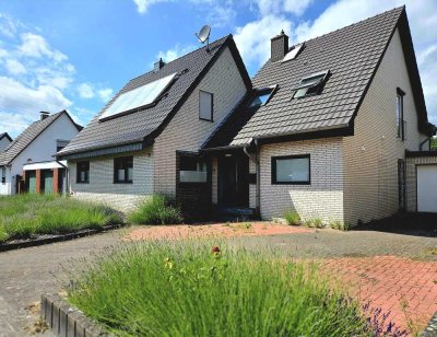 Kernsaniertes Luxushaus in Neuss Reuschenberg