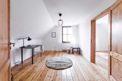 Viel Platz im ehemaligen Weingut - 1-2 Familienhaus mit Innenhof, Garage und viel Lagerfläche