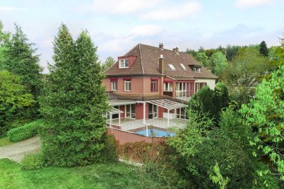 ***Wohnen mit Stil & Weitblick – Familienidyll mit Pool und Einliegerwohnung in Westheim***