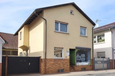 NEU: Sanierung oder Neubau - Wohn- und Geschäftshaus mit traumhaftem Sonnengrundstück