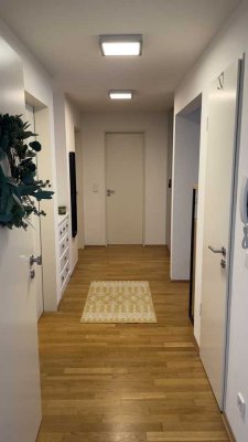 Gepflegte 3-Zimmer-Wohnung mit Balkon in München-Allach