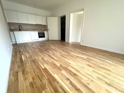 2-Zimmer-Wohnung im Erstbezug mit Einbauküche und Terrasse