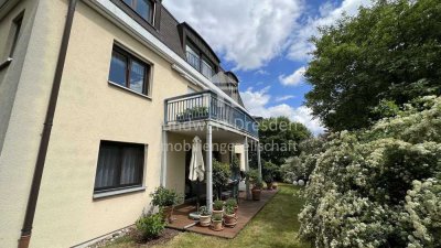 Wohnen in grüner & ruhiger Höhenlage von Radebeul! Vermietete 3-Z.-Whg. mit Terrasse und Garten